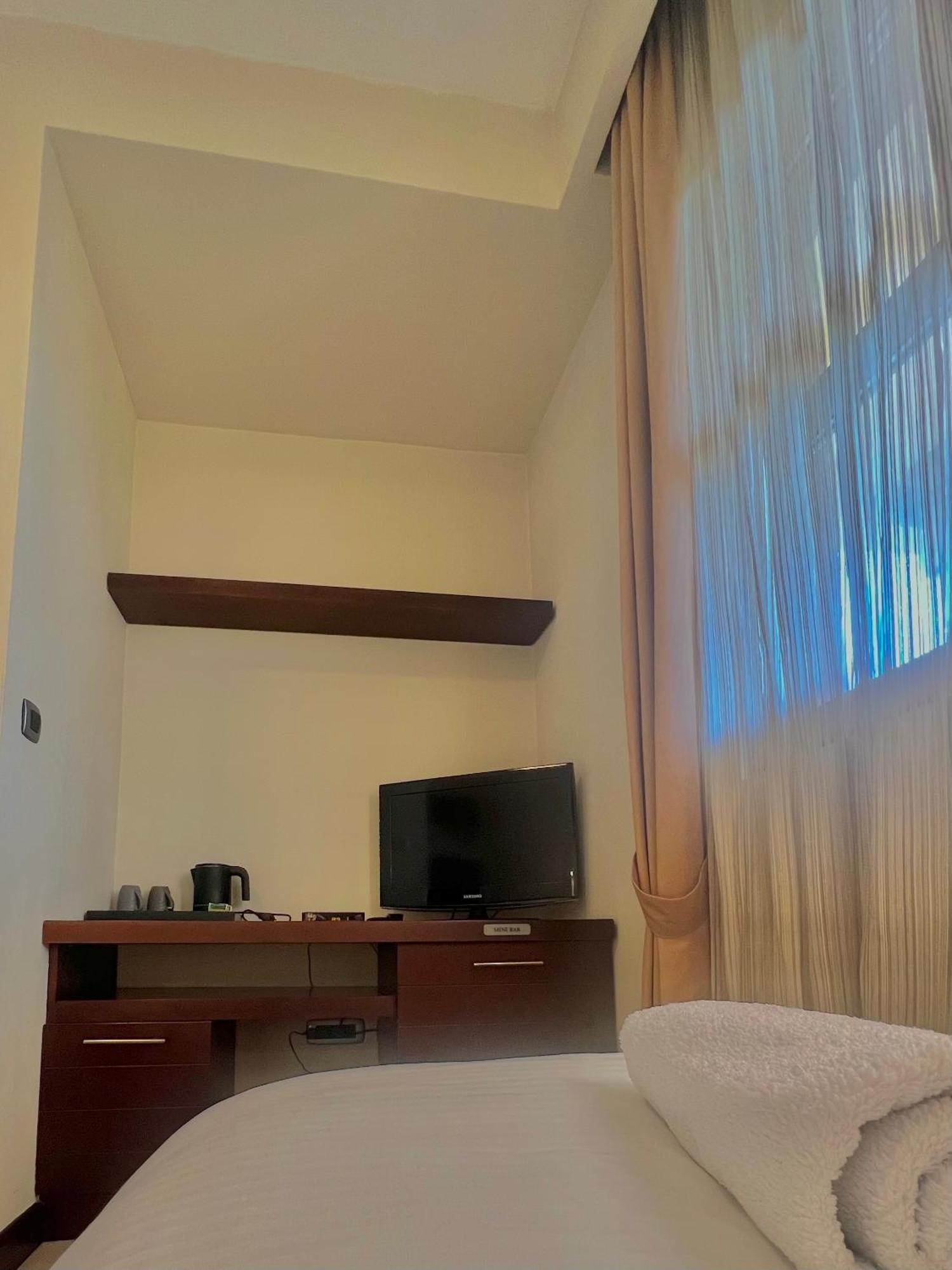 Hotel Aria Mitrovici  Eksteriør bilde