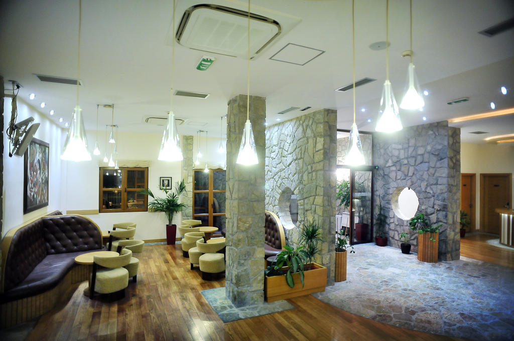 Hotel Aria Mitrovici  Eksteriør bilde